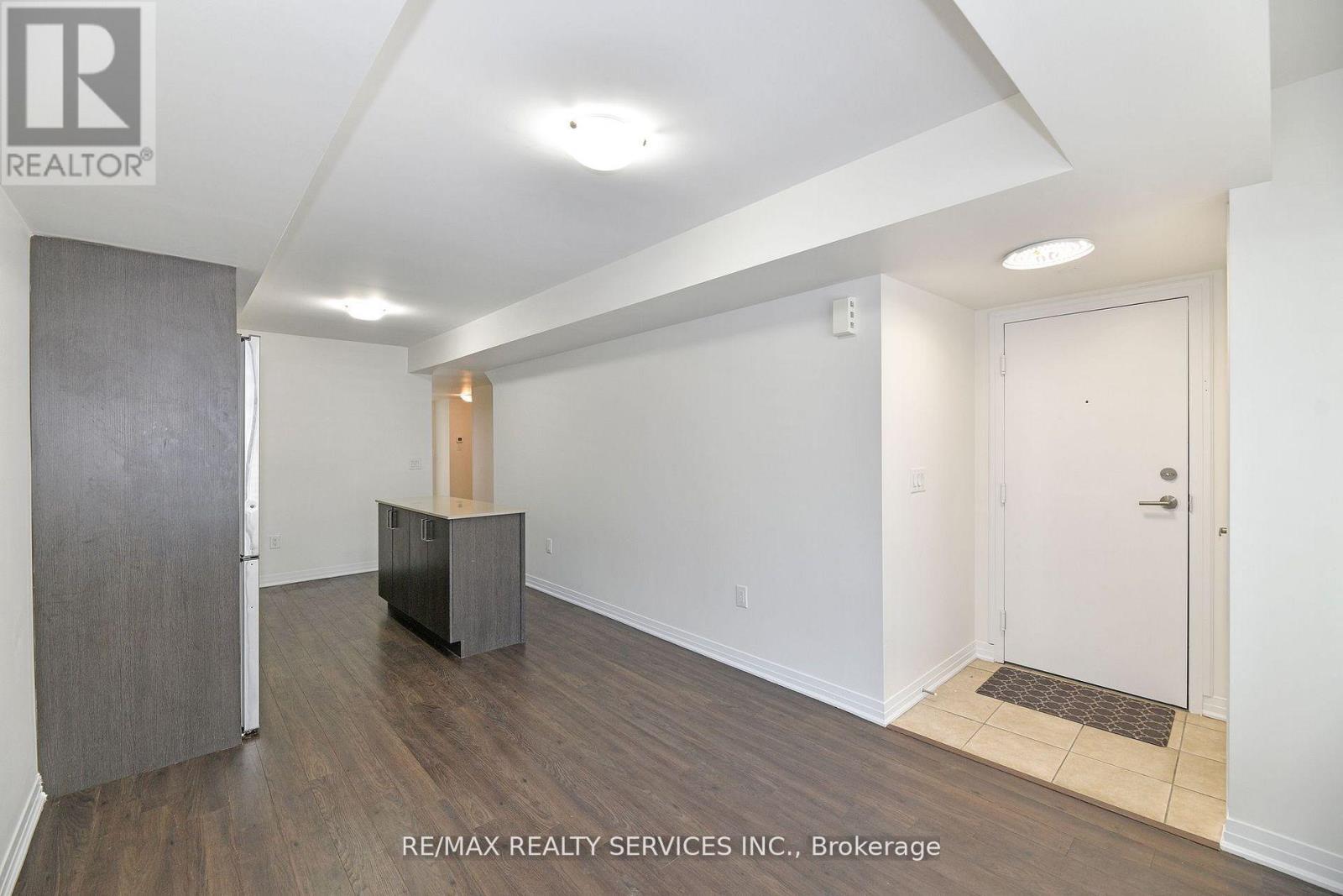 2 - 142 William Duncan Road, Toronto, Ontario  M3K 0C1 - Photo 8 - W12556768