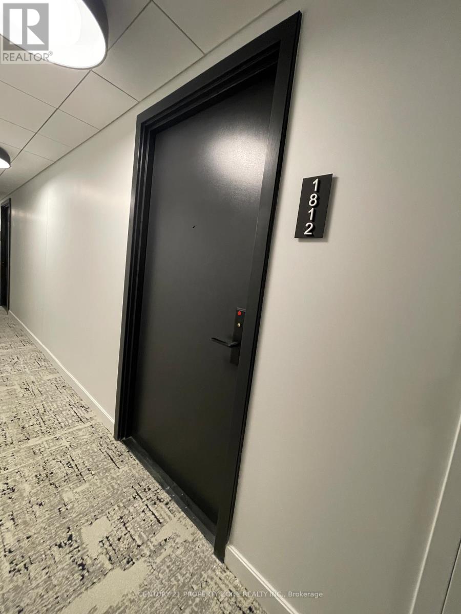 1812 - 3009 Novar Road, Mississauga, Ontario  L5B 0P9 - Photo 2 - W12556776