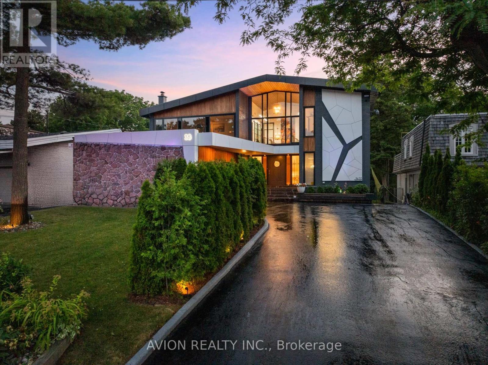 38 Purdon Drive, Toronto, Ontario  M3H 4X1 - Photo 5 - C12423540