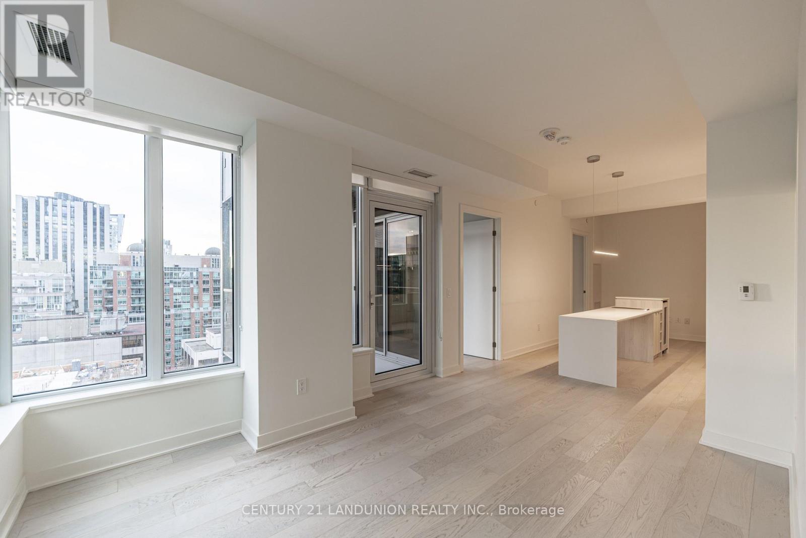 1312 - 11 Yorkville Avenue E, Toronto, Ontario  M4W 0B7 - Photo 25 - C12547676