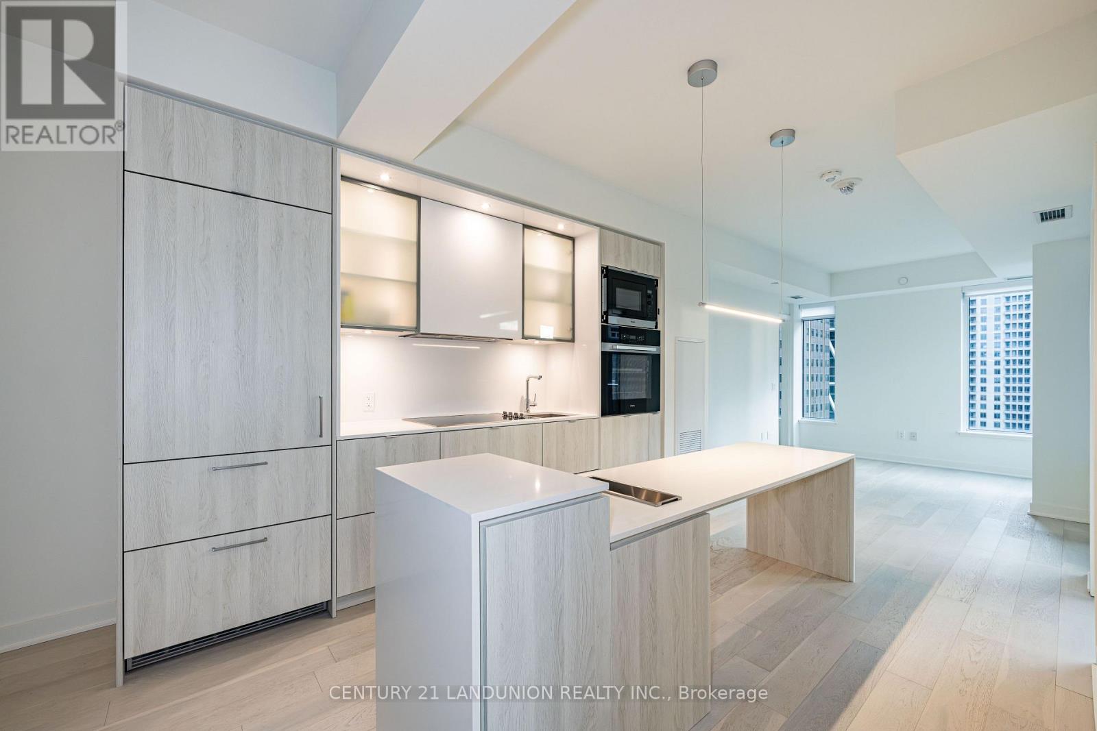 1312 - 11 Yorkville Avenue E, Toronto, Ontario  M4W 0B7 - Photo 5 - C12547676