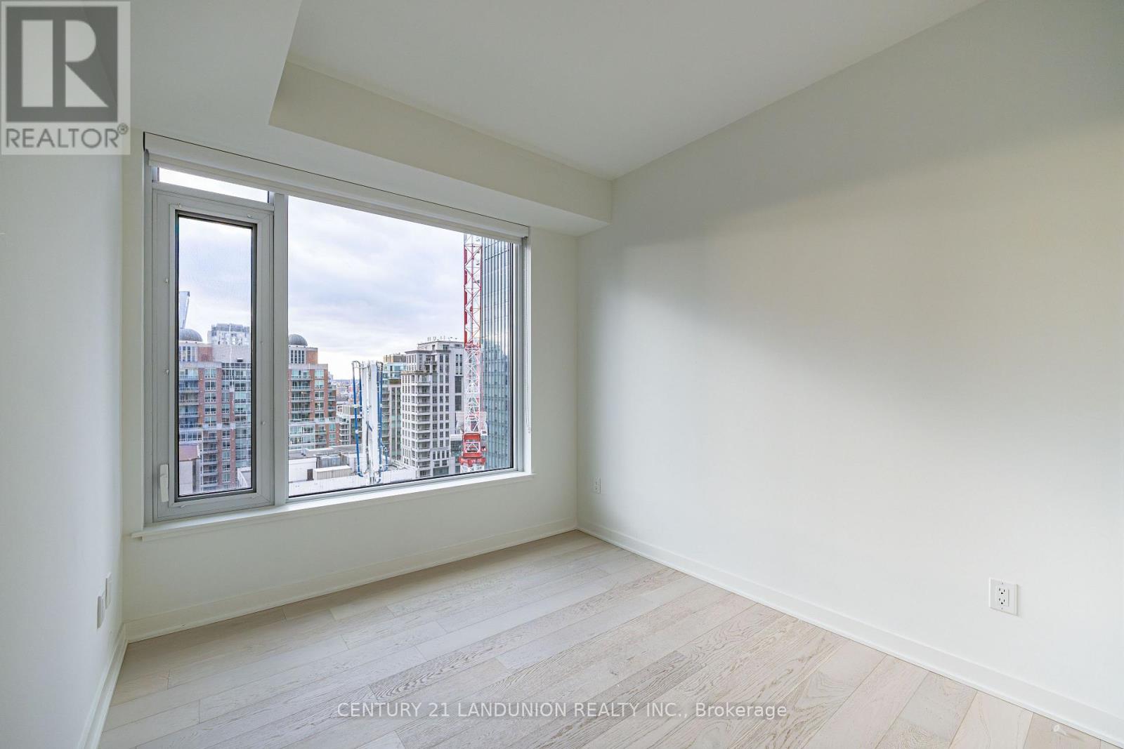 1312 - 11 Yorkville Avenue E, Toronto, Ontario  M4W 0B7 - Photo 7 - C12547676