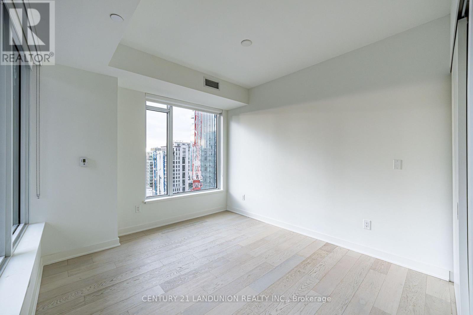 1312 - 11 Yorkville Avenue E, Toronto, Ontario  M4W 0B7 - Photo 9 - C12547676