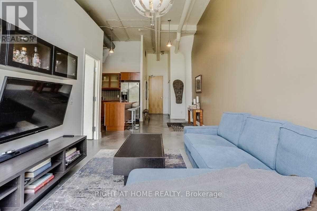 109 - 1001 Roselawn Avenue, Toronto, Ontario  M6B 4M4 - Photo 12 - W12285495