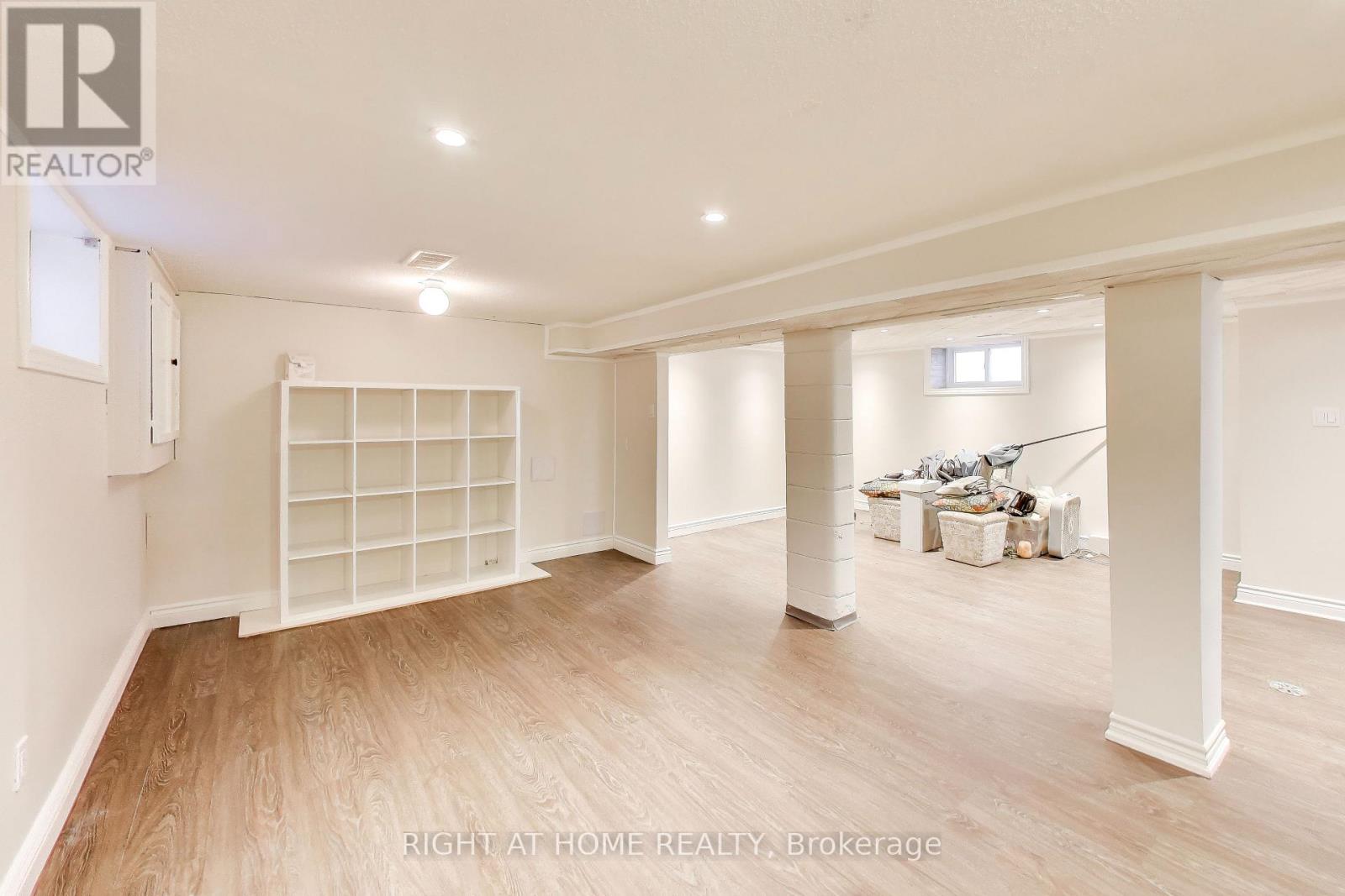 71 Mississauga Road N, Mississauga, Ontario  L5H 2H9 - Photo 14 - W12461165