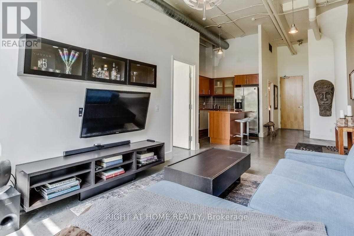 109 - 1001 Roselawn Avenue, Toronto, Ontario  M6B 4M4 - Photo 11 - W12285495