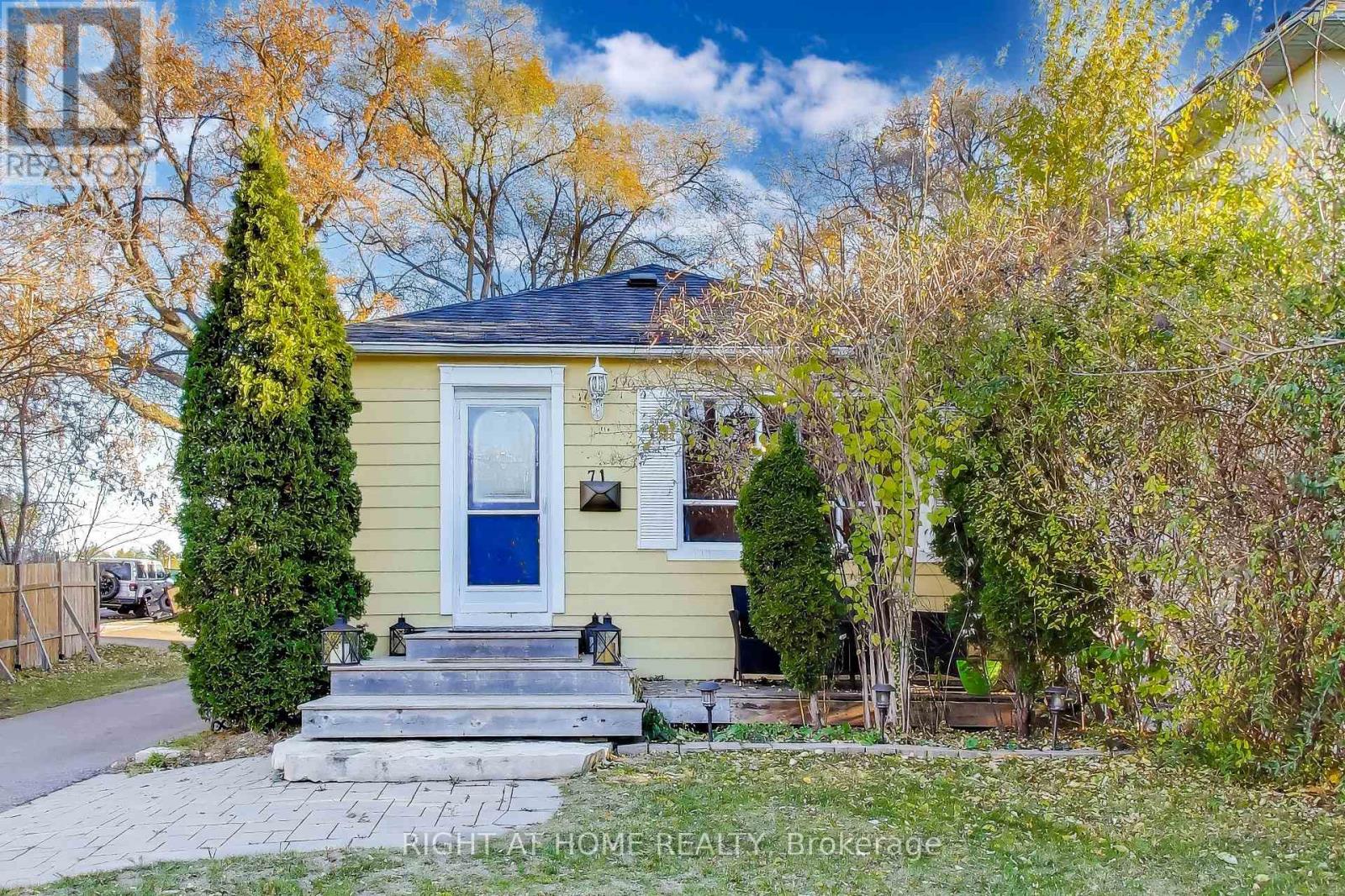 71 MISSISSAUGA ROAD N, Mississauga, Ontario