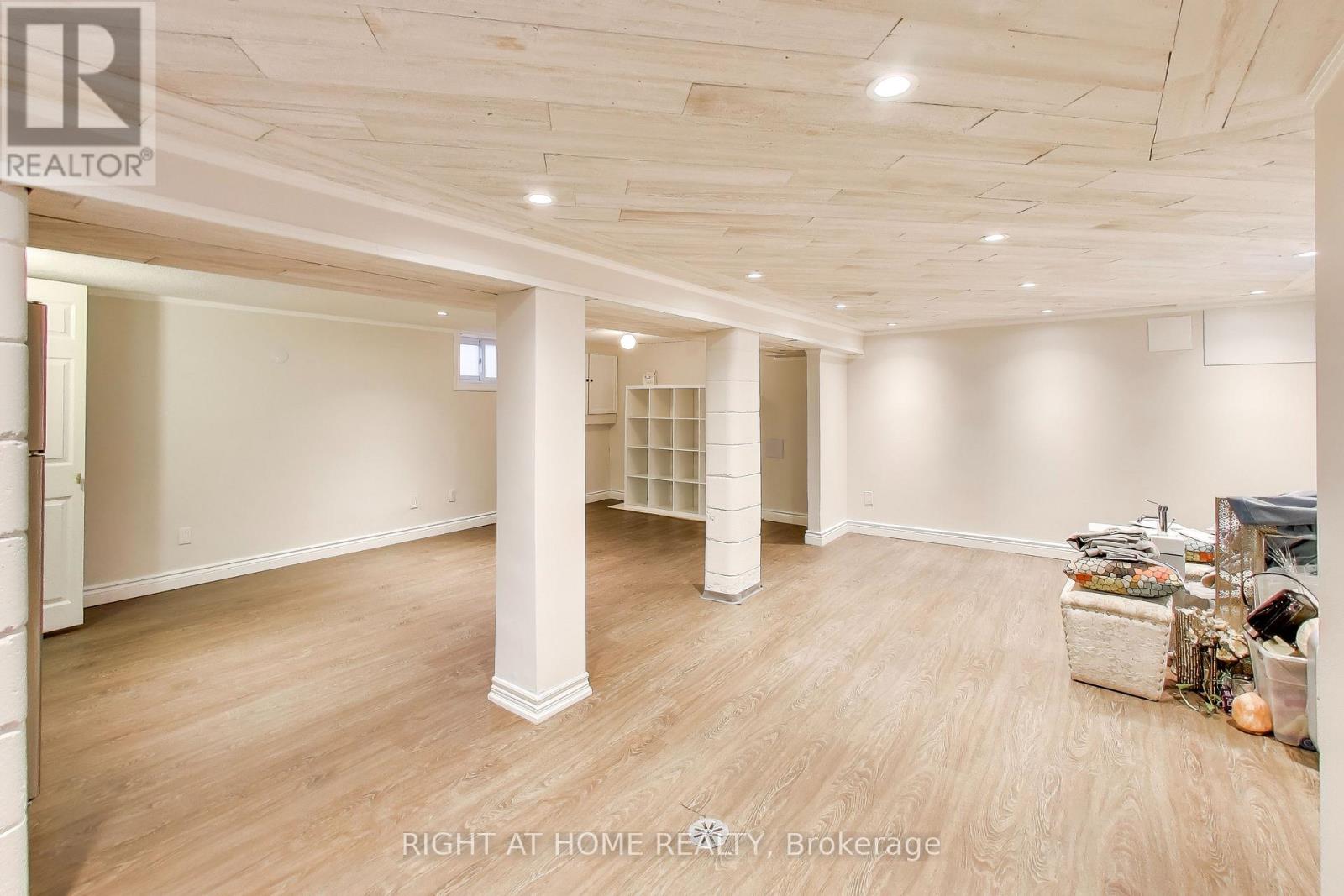 71 Mississauga Road N, Mississauga, Ontario  L5H 2H9 - Photo 15 - W12461165