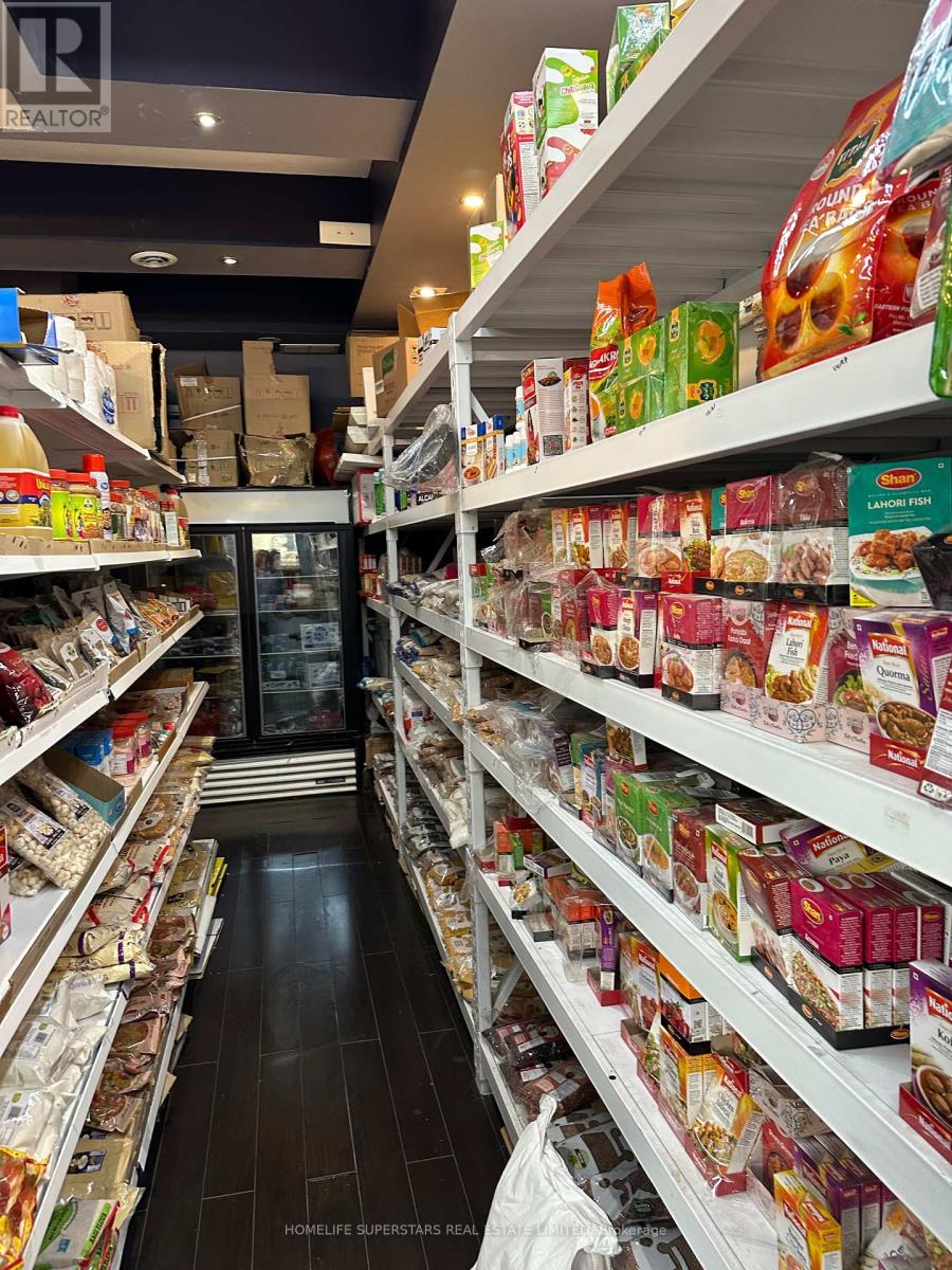 2 - 144 Inspire Boulevard, Brampton, Ontario L6R 3X7 - Photo 5 - W12472365