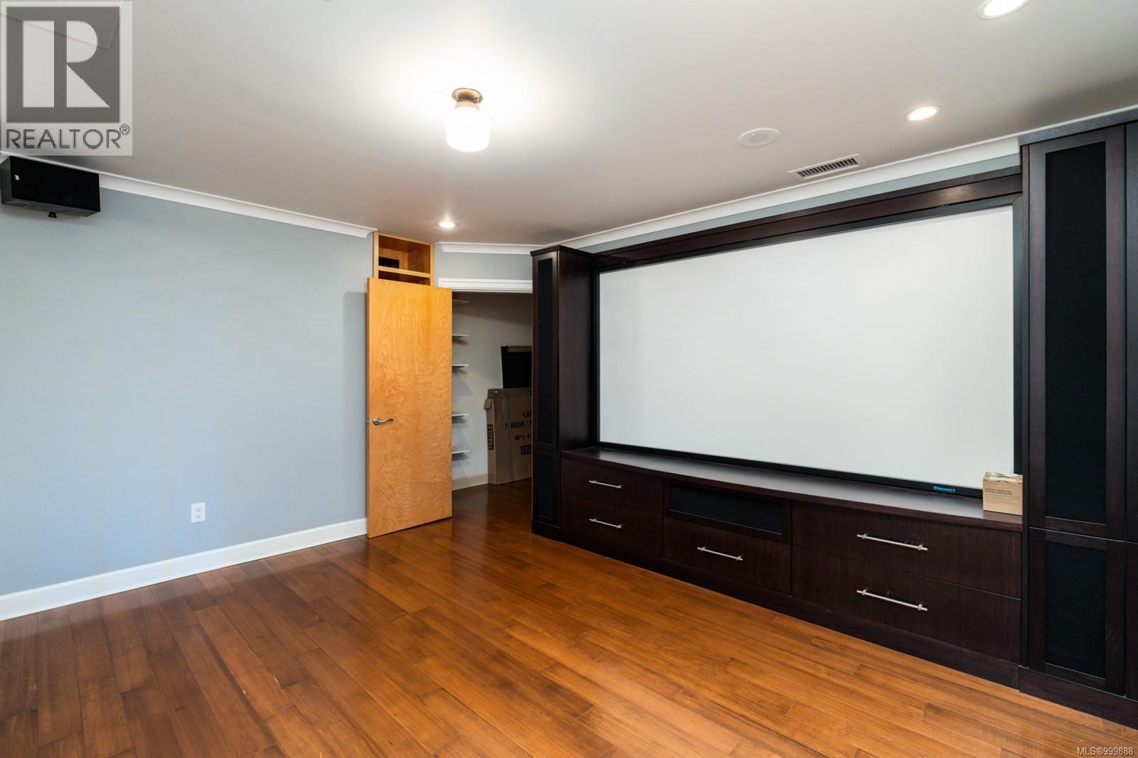 821 21 Dallas Rd, Victoria, British Columbia V8V 4Z9 - Photo 34 - 999888