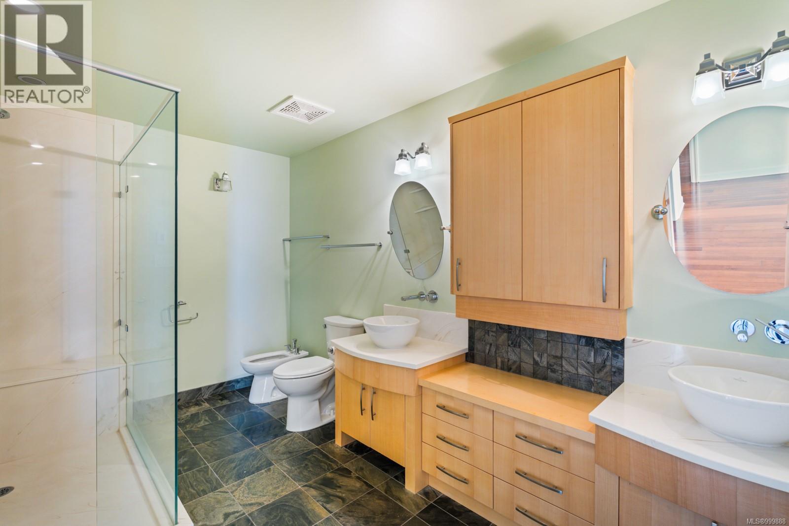 821 21 Dallas Rd, Victoria, British Columbia V8V 4Z9 - Photo 38 - 999888