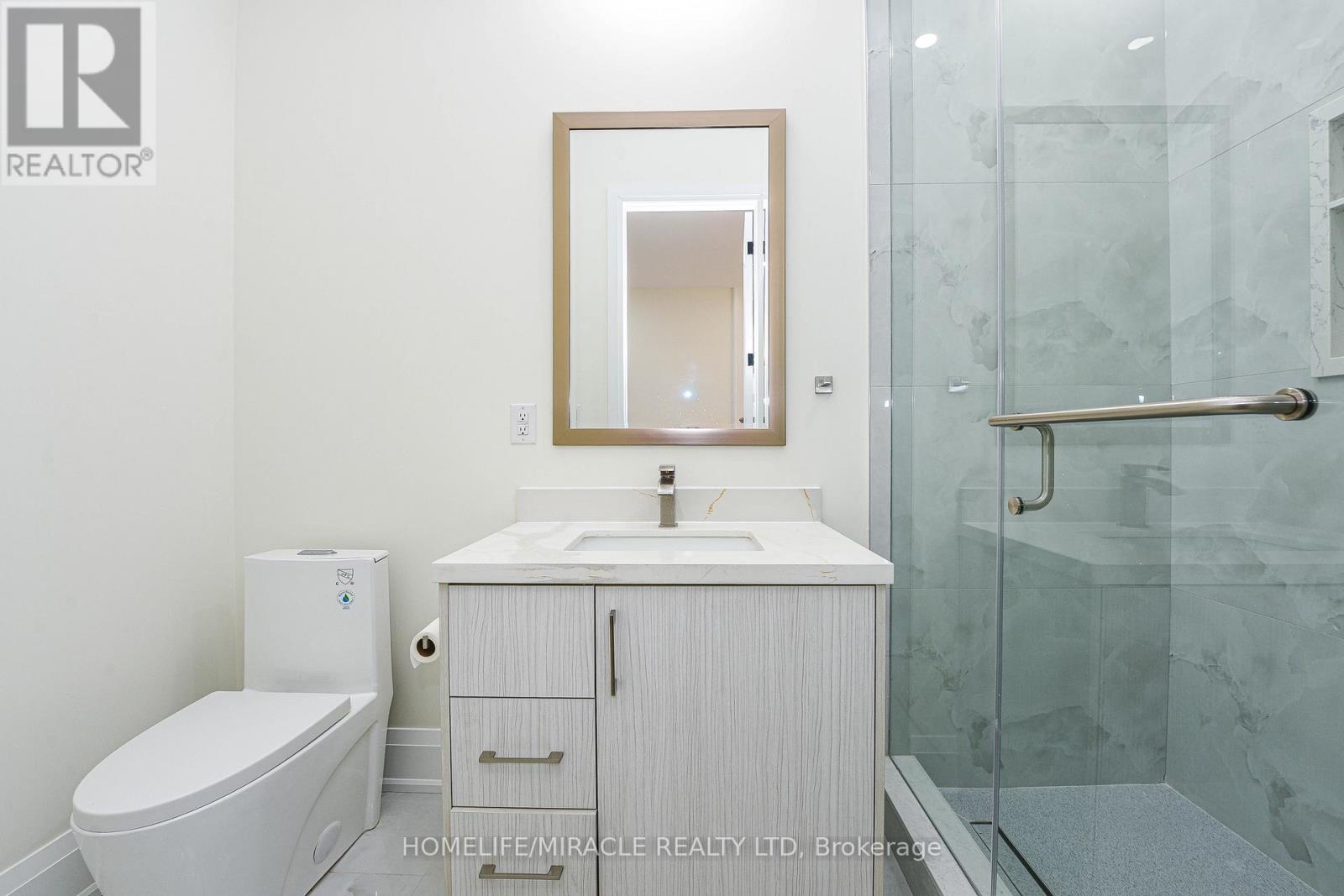 11 Hillcrest Avenue, Brampton, Ontario  L6W 1Y7 - Photo 40 - W12553112