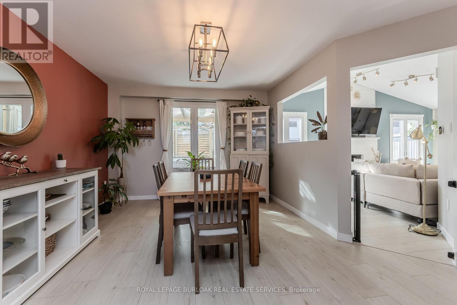 347 Delancey Boulevard, Hamilton, Ontario L9B 2B4 - Photo 11 - X12556260