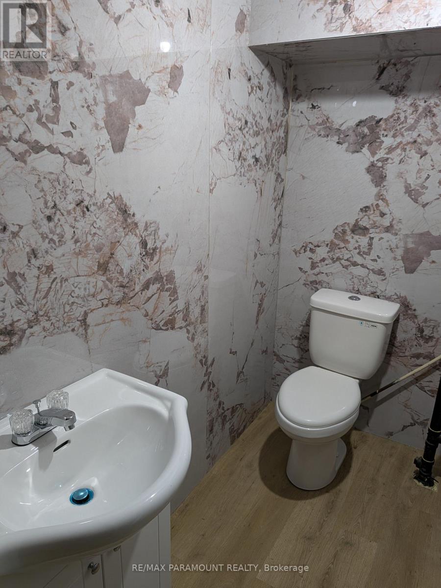 242 Millen Road, Hamilton, Ontario  L8E 2G9 - Photo 22 - X12554132