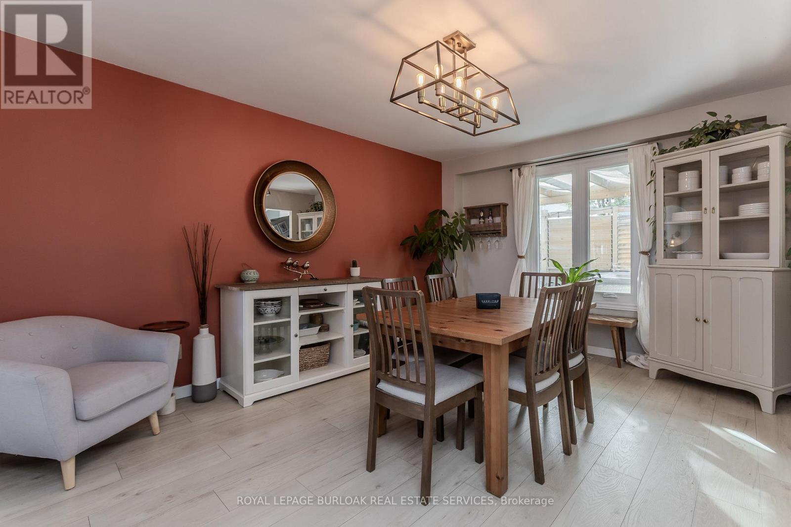 347 Delancey Boulevard, Hamilton, Ontario L9B 2B4 - Photo 12 - X12556260