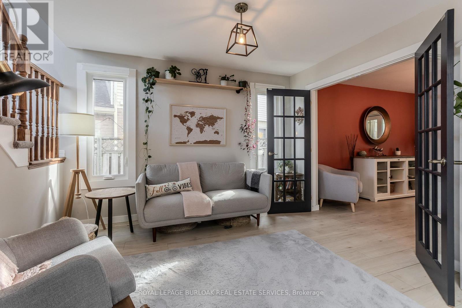 347 Delancey Boulevard, Hamilton, Ontario L9B 2B4 - Photo 9 - X12556260