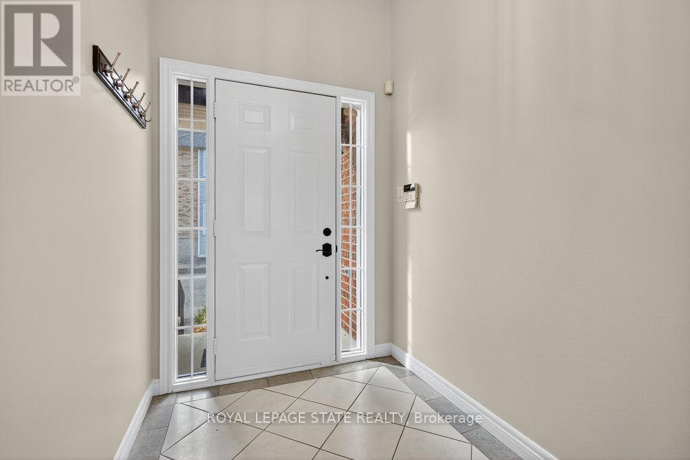 4 - 97 Sunvale Place, Hamilton, Ontario  L8E 4Z7 - Photo 14 - X12556654