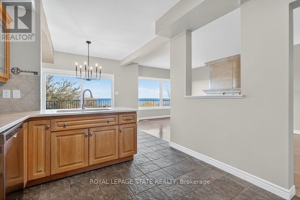 4 - 97 Sunvale Place, Hamilton, Ontario  L8E 4Z7 - Photo 22 - X12556654