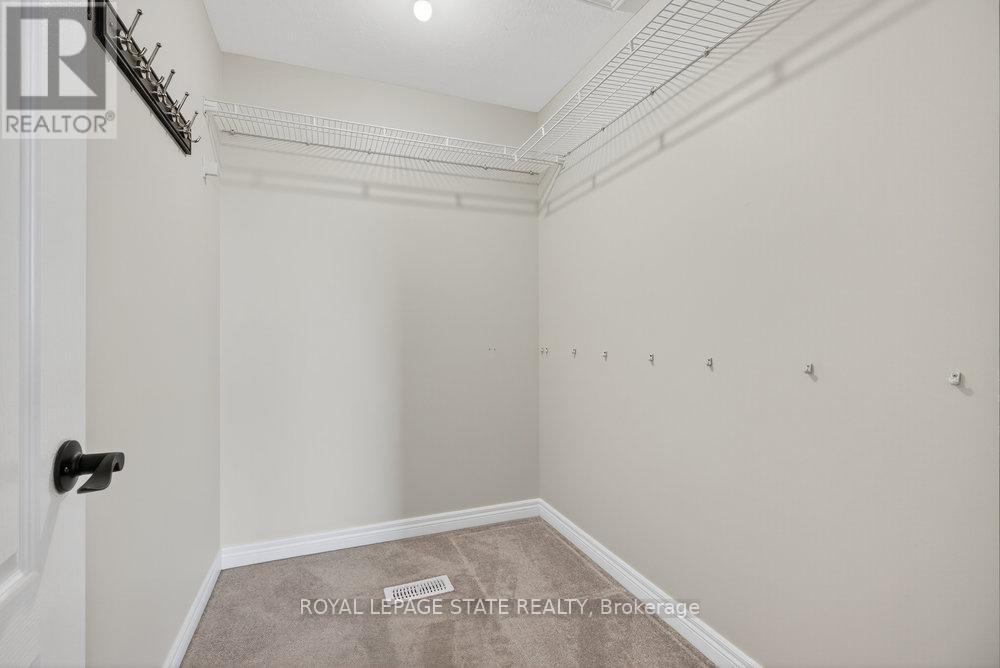 4 - 97 Sunvale Place, Hamilton, Ontario  L8E 4Z7 - Photo 34 - X12556654