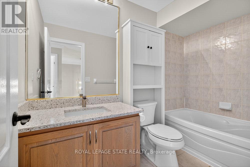 4 - 97 Sunvale Place, Hamilton, Ontario  L8E 4Z7 - Photo 39 - X12556654