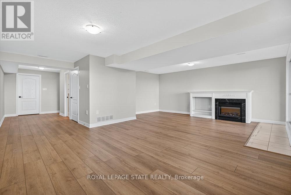 4 - 97 Sunvale Place, Hamilton, Ontario  L8E 4Z7 - Photo 43 - X12556654