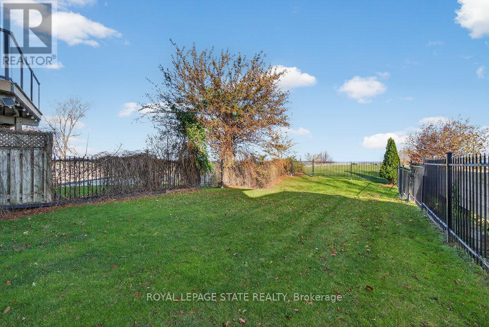 4 - 97 Sunvale Place, Hamilton, Ontario  L8E 4Z7 - Photo 48 - X12556654