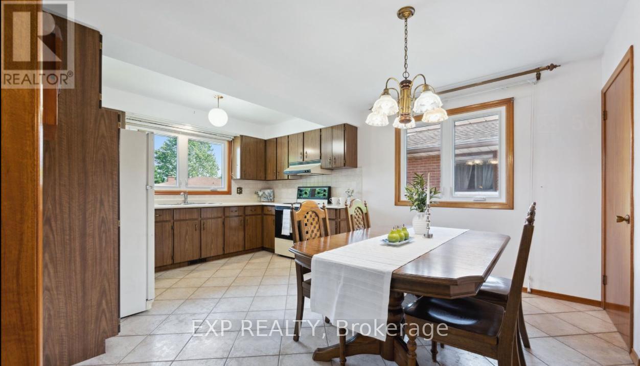 27 Palermo Crescent, Guelph, Ontario  N1E 2J8 - Photo 11 - X12556762