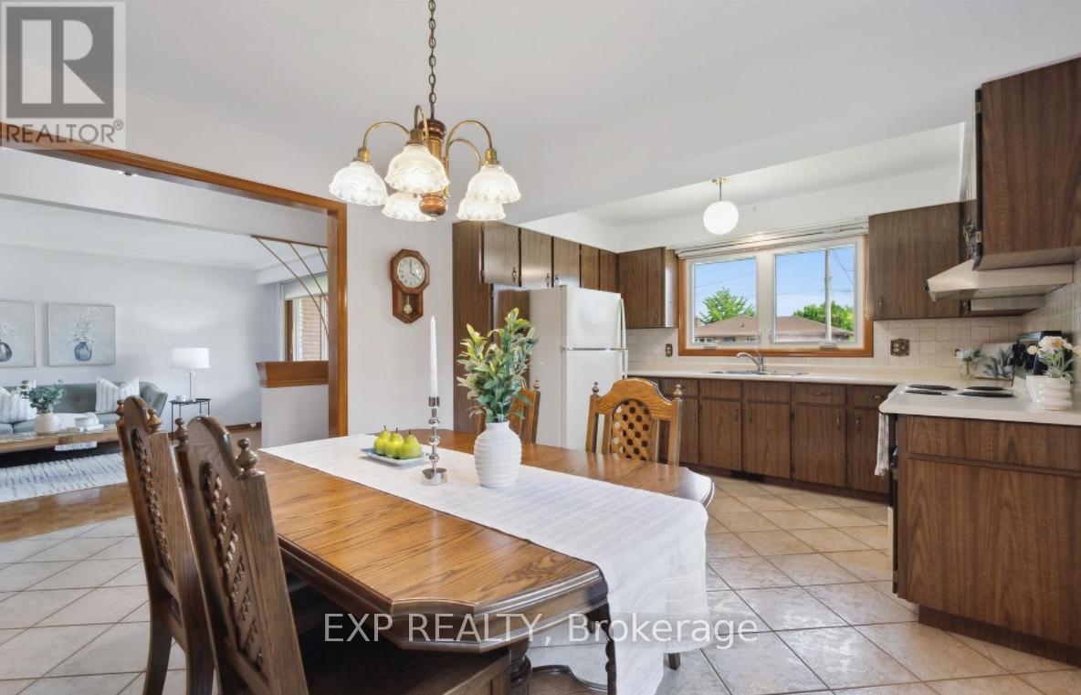 27 Palermo Crescent, Guelph, Ontario  N1E 2J8 - Photo 12 - X12556762