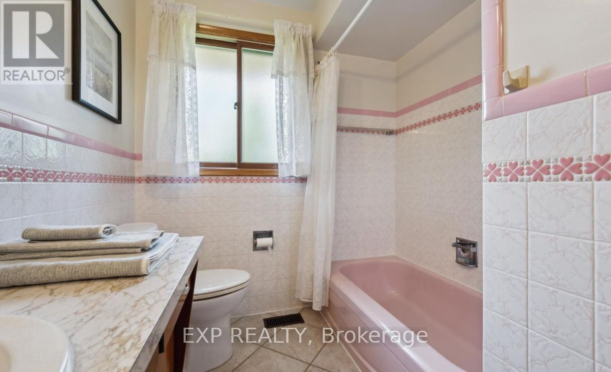 27 Palermo Crescent, Guelph, Ontario  N1E 2J8 - Photo 22 - X12556762