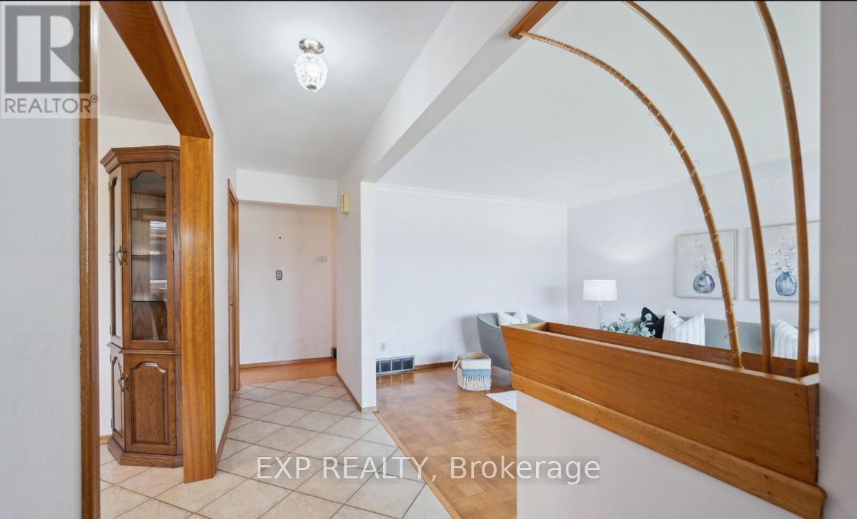 27 Palermo Crescent, Guelph, Ontario  N1E 2J8 - Photo 3 - X12556762