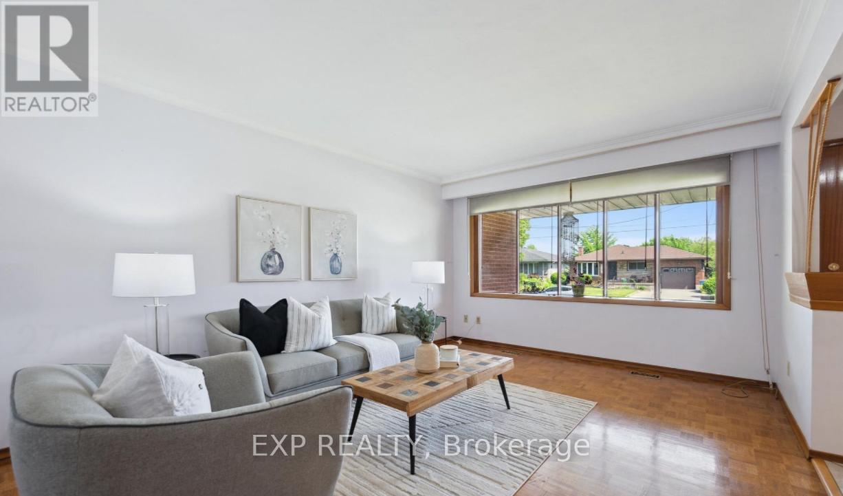 27 Palermo Crescent, Guelph, Ontario  N1E 2J8 - Photo 4 - X12556762