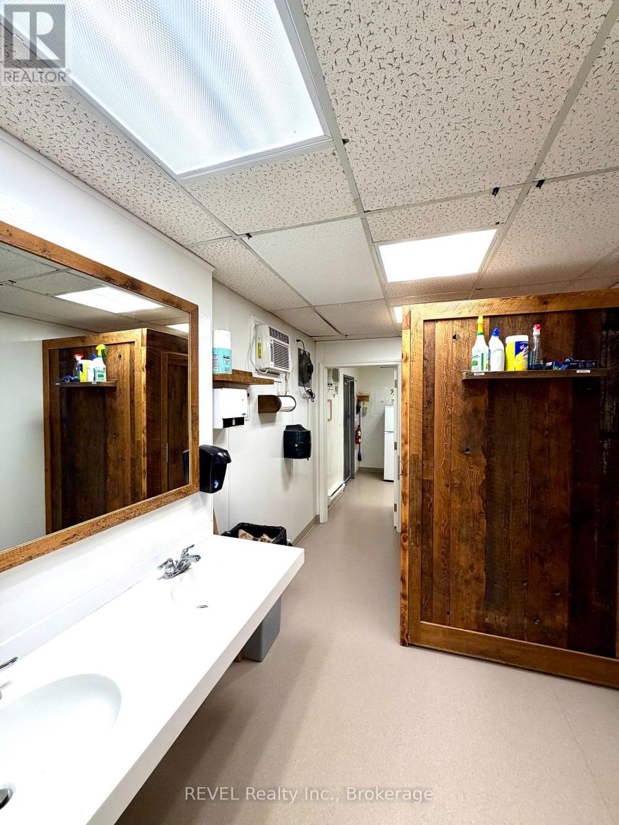 2036 Allanport Road, Thorold, Ontario  L0S 1A0 - Photo 12 - X12556790