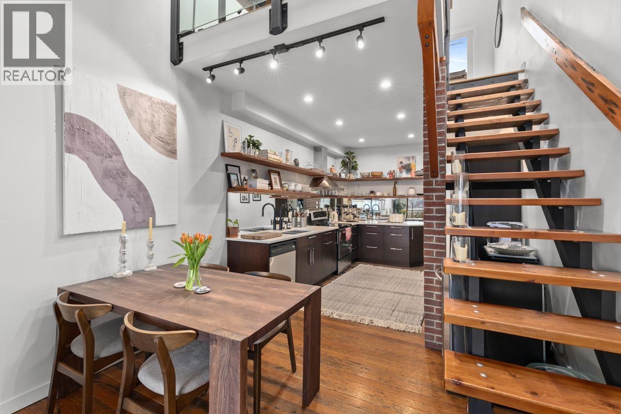 311 251 W 4th Street, North Vancouver, British Columbia  V7M 1H8 - Photo 6 - R3068456