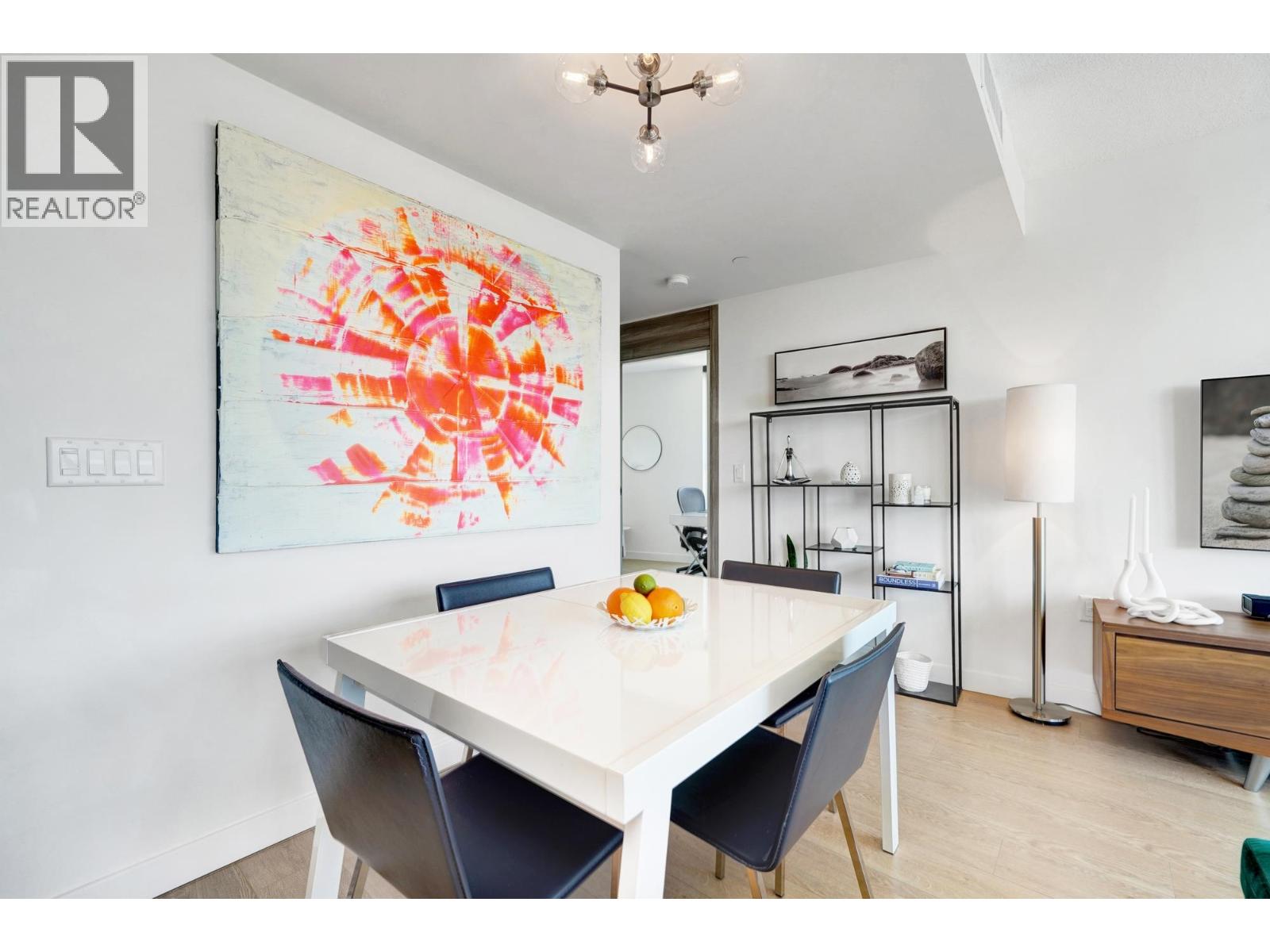 2006 89 Nelson Street, Vancouver, British Columbia  V6Z 0E7 - Photo 3 - R3068462