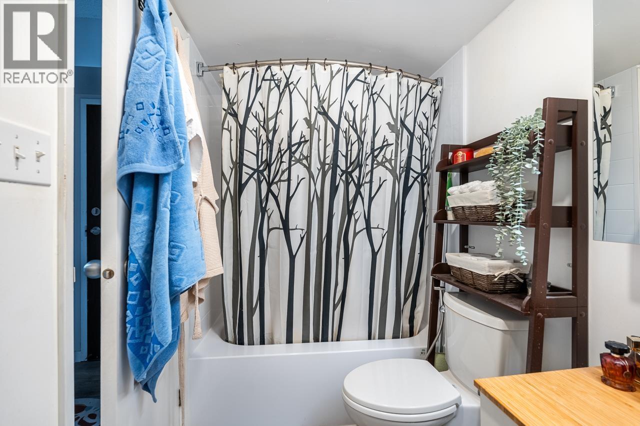 702 3755 Bartlett Court, Burnaby, British Columbia V3J 7G7 - Photo 12 - R3068473