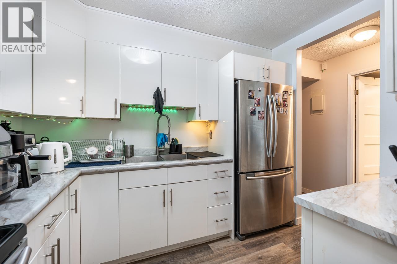 702 3755 Bartlett Court, Burnaby, British Columbia V3J 7G7 - Photo 5 - R3068473