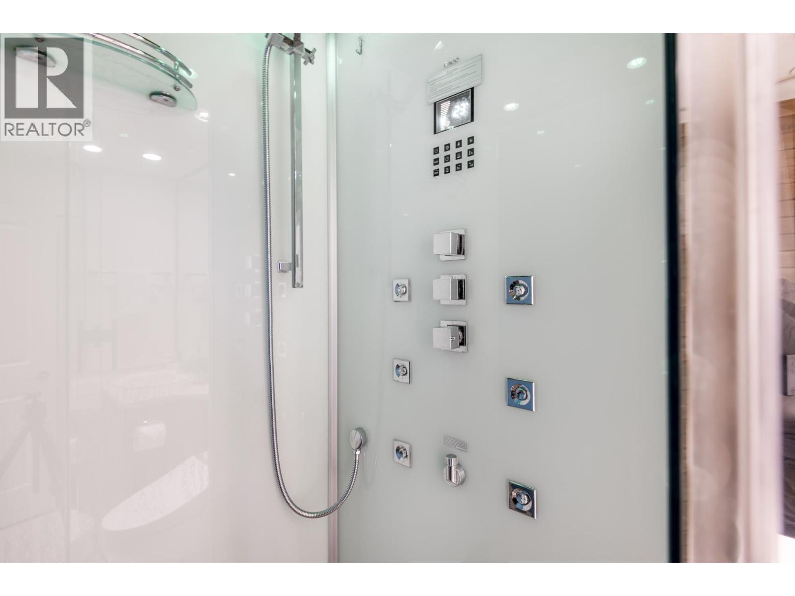 3005 2289 Yukon Crescent, Burnaby, British Columbia  V5C 0B2 - Photo 33 - R3068489