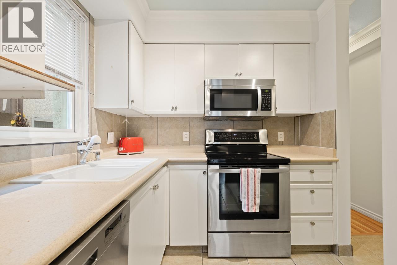 201 1554 Burnaby Street, Vancouver, British Columbia  V6G 1W9 - Photo 8 - R3068492