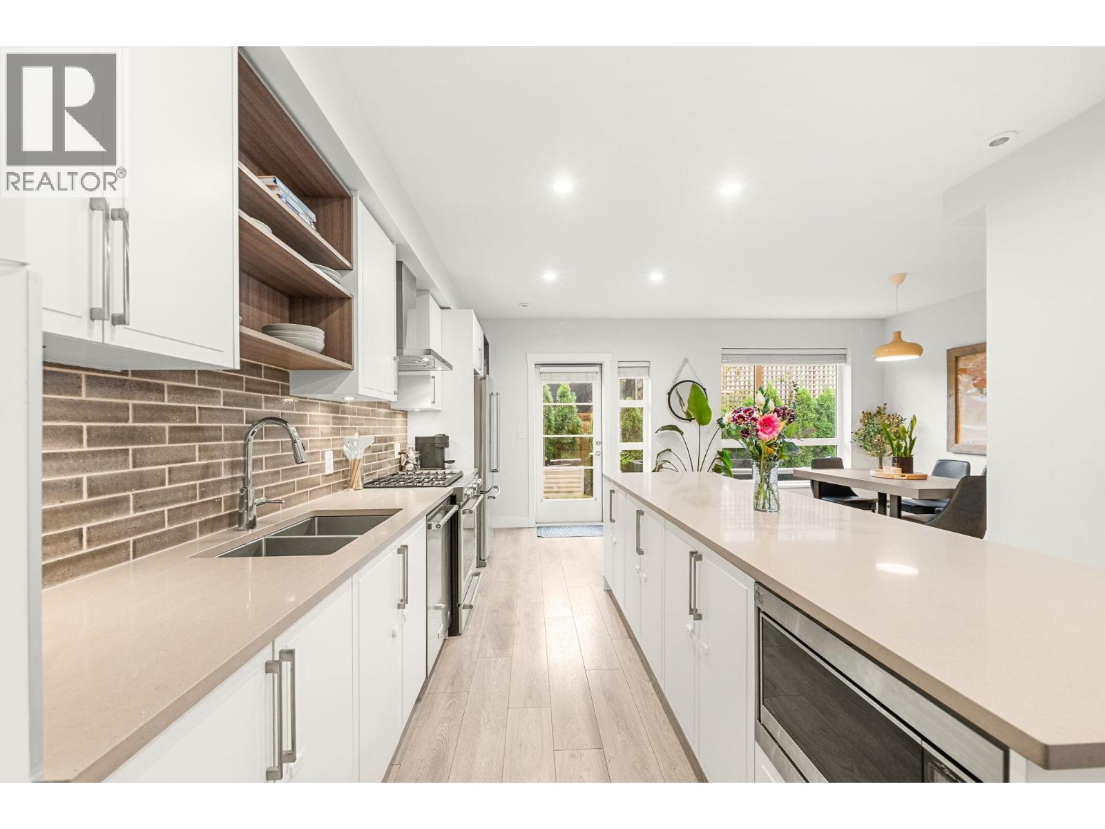 28 70 Seaview Drive, Port Moody, British Columbia  V3H 0J9 - Photo 5 - R3068497