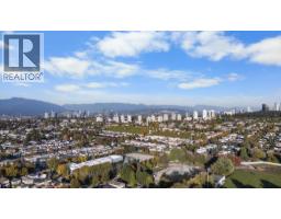 3 2808 E 48TH AVE, Vancouver, British Columbia