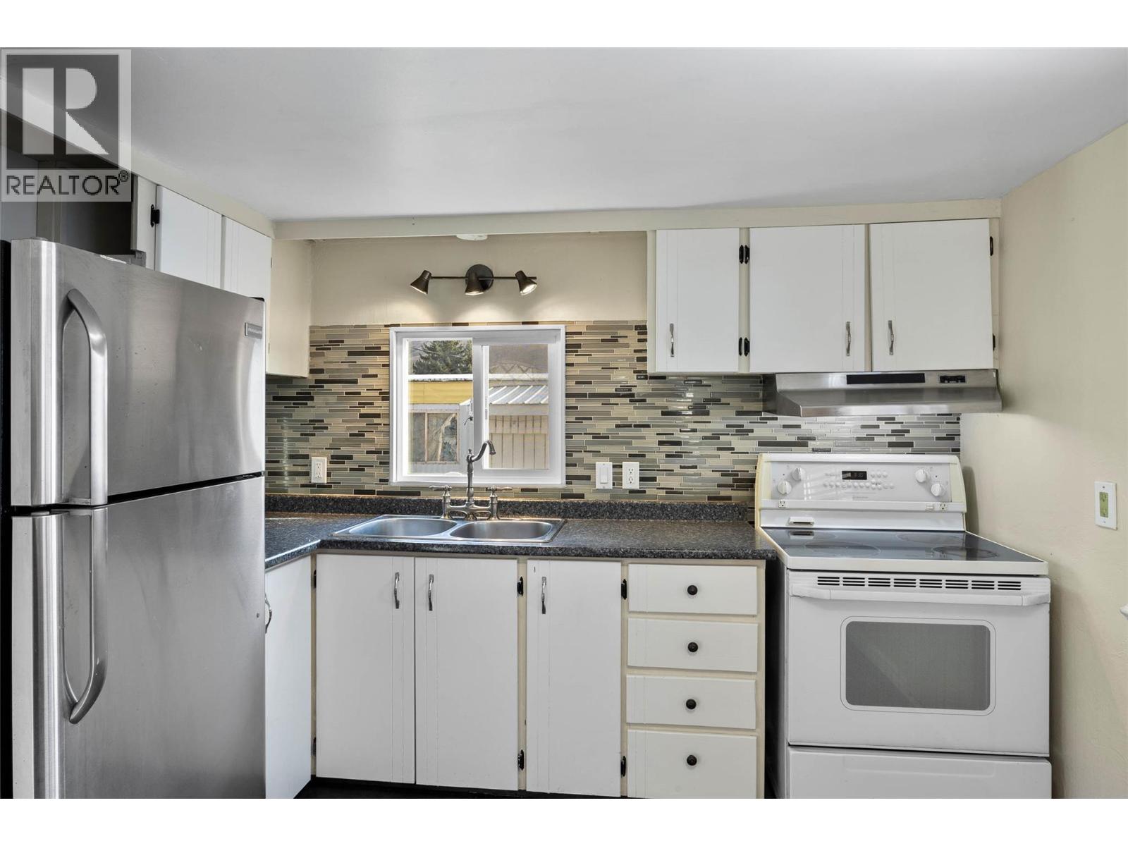 2380 Westsyde Road Unit# 19, Kamloops, British Columbia  V2B 7C4 - Photo 7 - 10369362