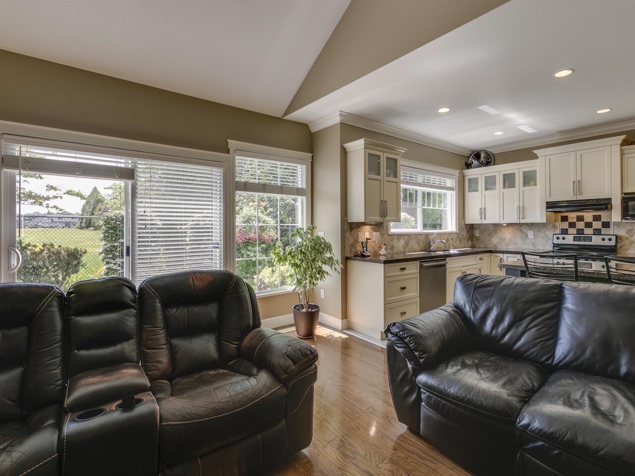 11 32792 Lightbody Court, Mission, British Columbia  V4S 1A1 - Photo 5 - R3068518