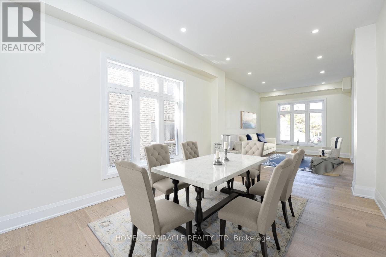 11 Hillcrest Avenue, Brampton, Ontario  L6W 1Y7 - Photo 8 - W12553112