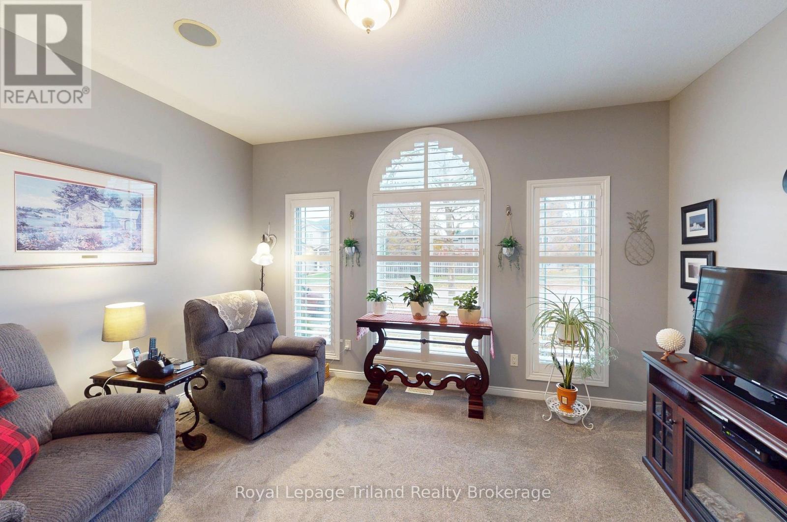 123 Forestway Trail, Woodstock, Ontario  N4S 9A7 - Photo 11 - X12556802