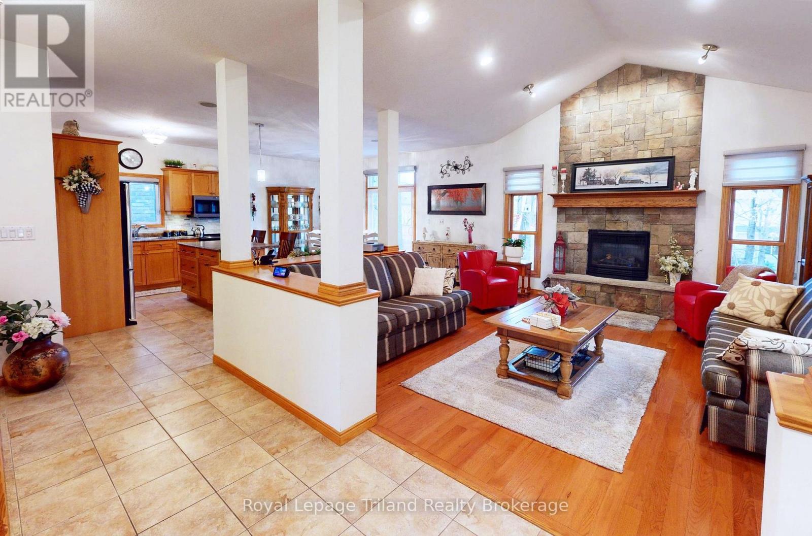 123 Forestway Trail, Woodstock, Ontario  N4S 9A7 - Photo 2 - X12556802