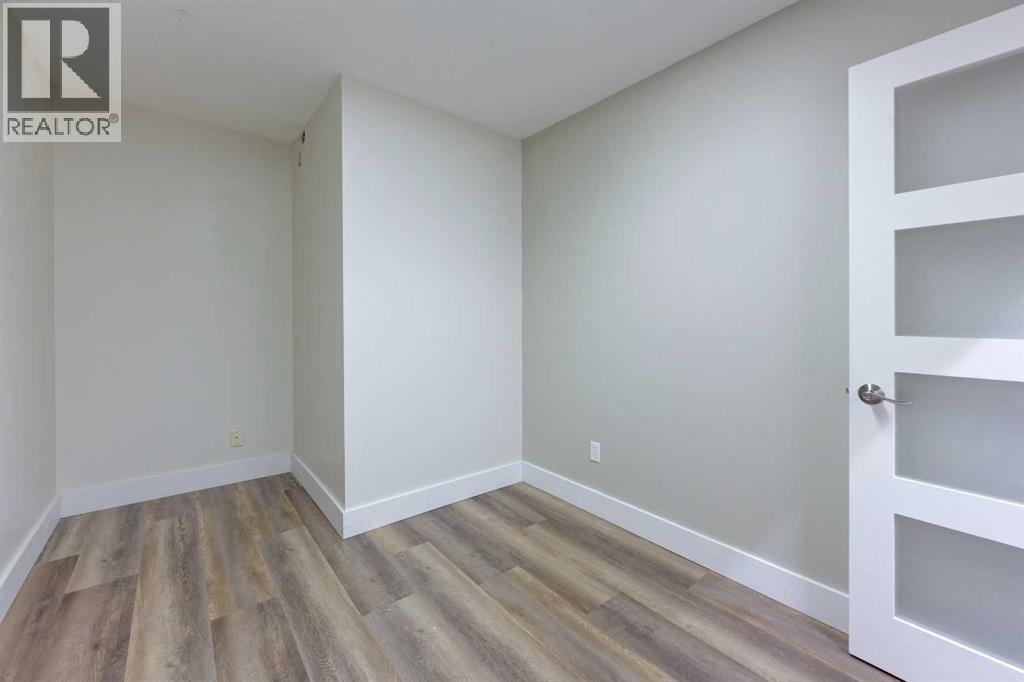 203, 5116 52 Street, Red Deer, Alberta  T4N 6Y6 - Photo 9 - A2271358