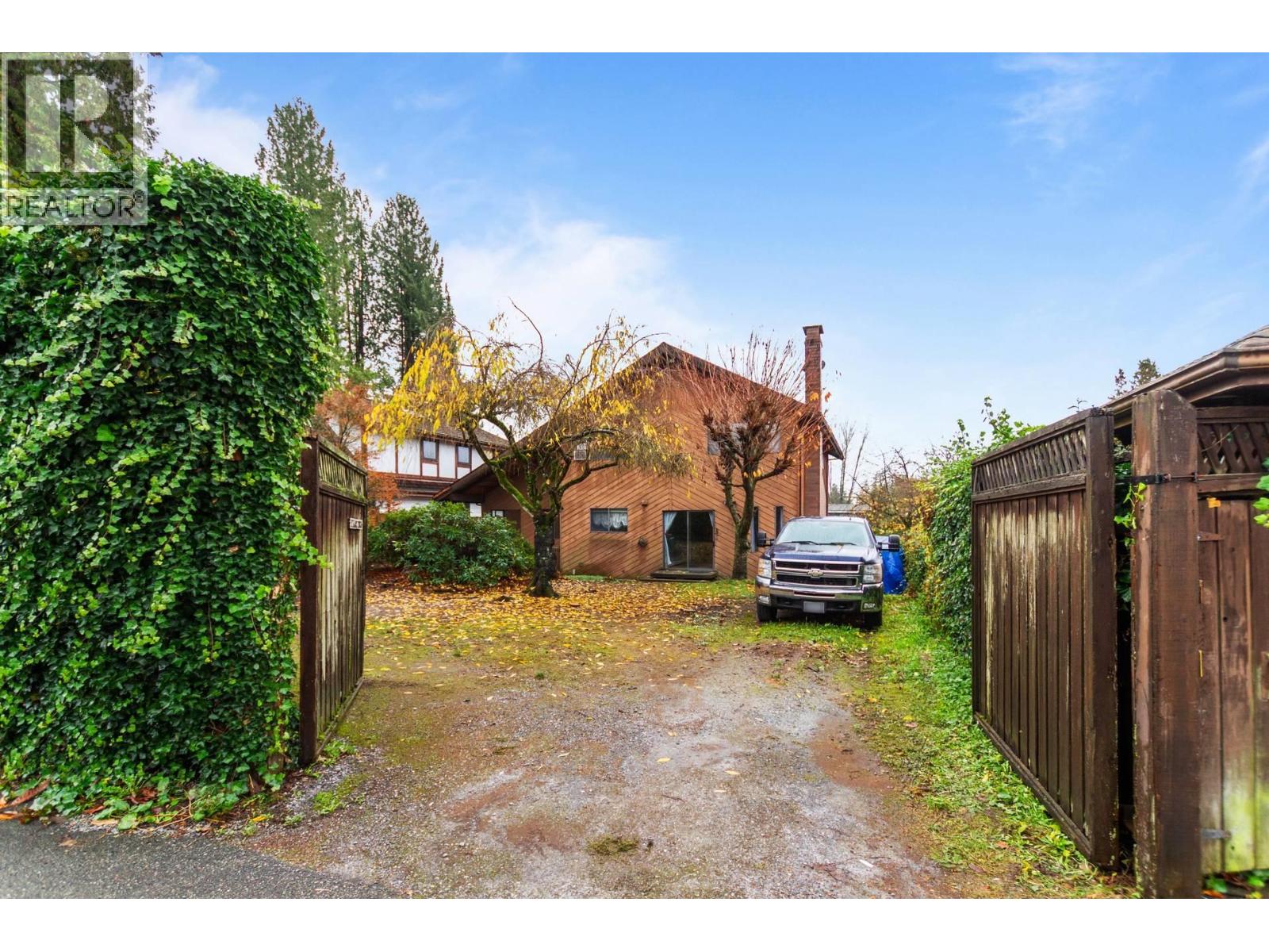 6785 Lochdale Street, Burnaby, British Columbia  V5B 2M9 - Photo 25 - R3068034