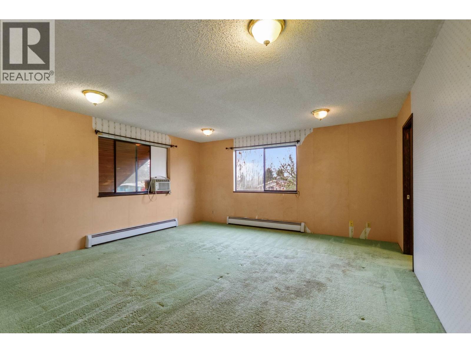 6785 Lochdale Street, Burnaby, British Columbia  V5B 2M9 - Photo 14 - R3068034