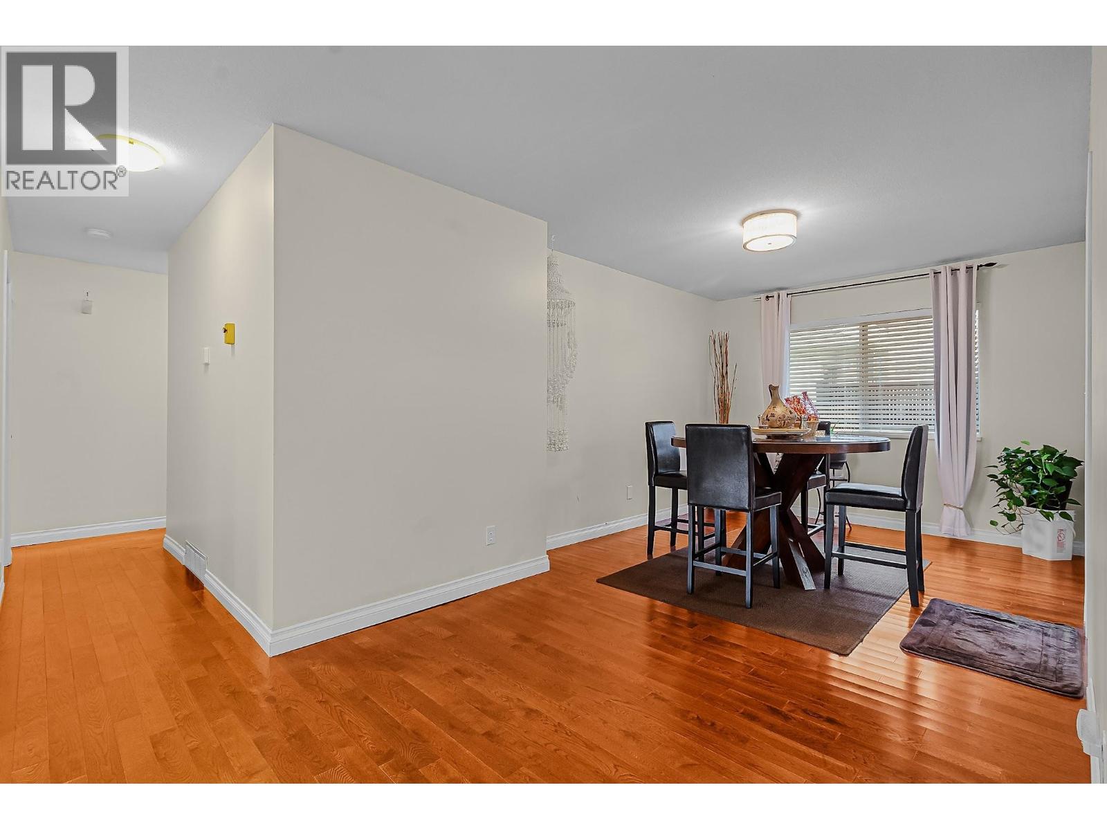 12545 220a Street, Maple Ridge, British Columbia  V2X 0V6 - Photo 11 - R3068222