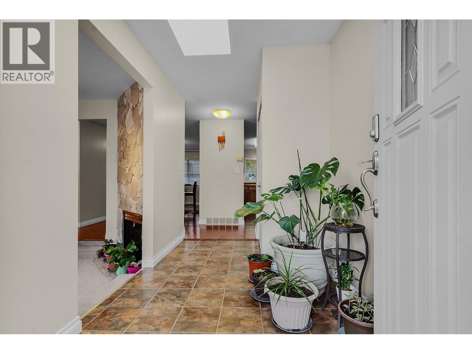 12545 220a Street, Maple Ridge, British Columbia  V2X 0V6 - Photo 5 - R3068222